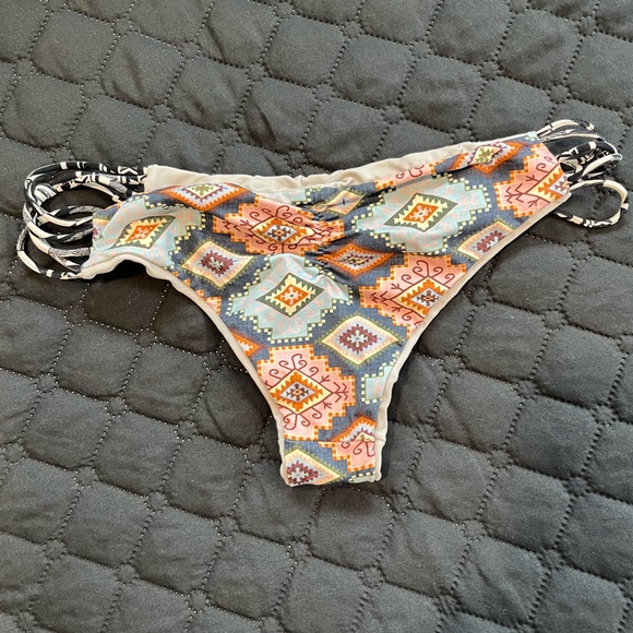 DEL MAAR bikini 👙 reversible, with duster - Picture 8 of 10